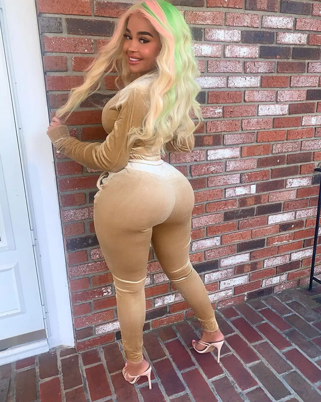 Thumbnail 16